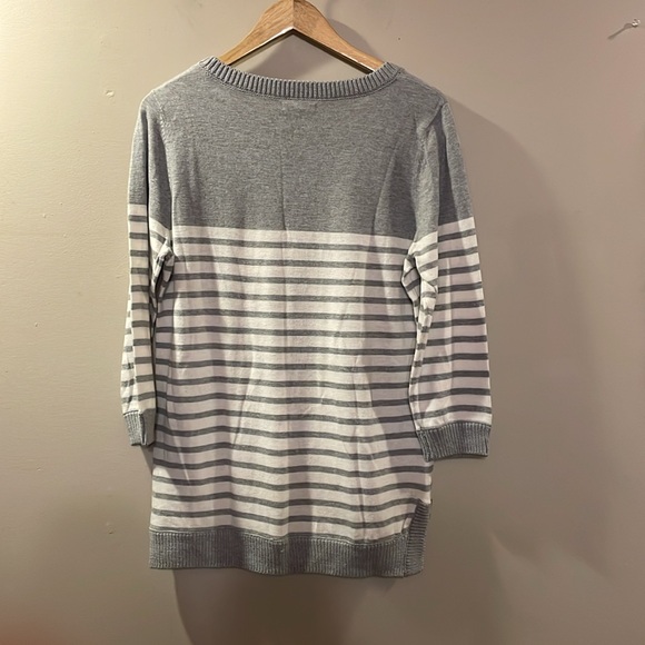 Gap Sweater - Picture 7 of 9